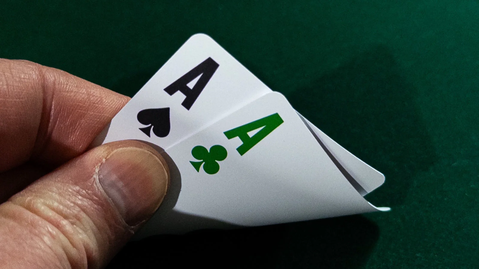 Aces 2.0 Playing Cards - Image 14