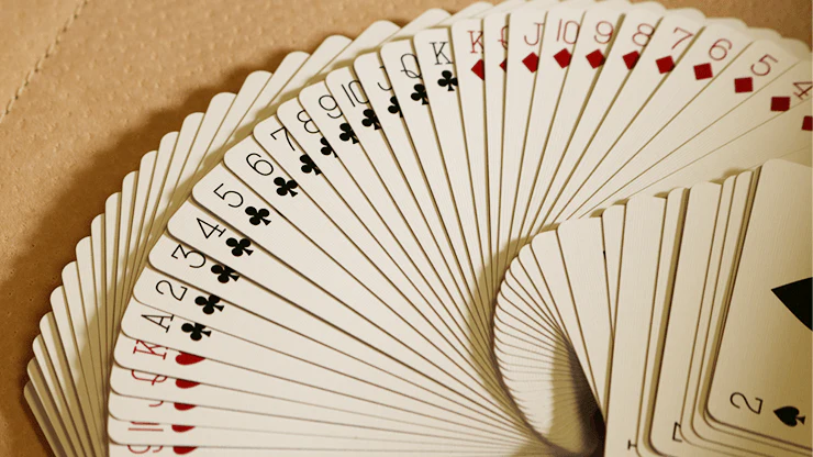 Capitol Red Bicycle Playing Cards - Image 3