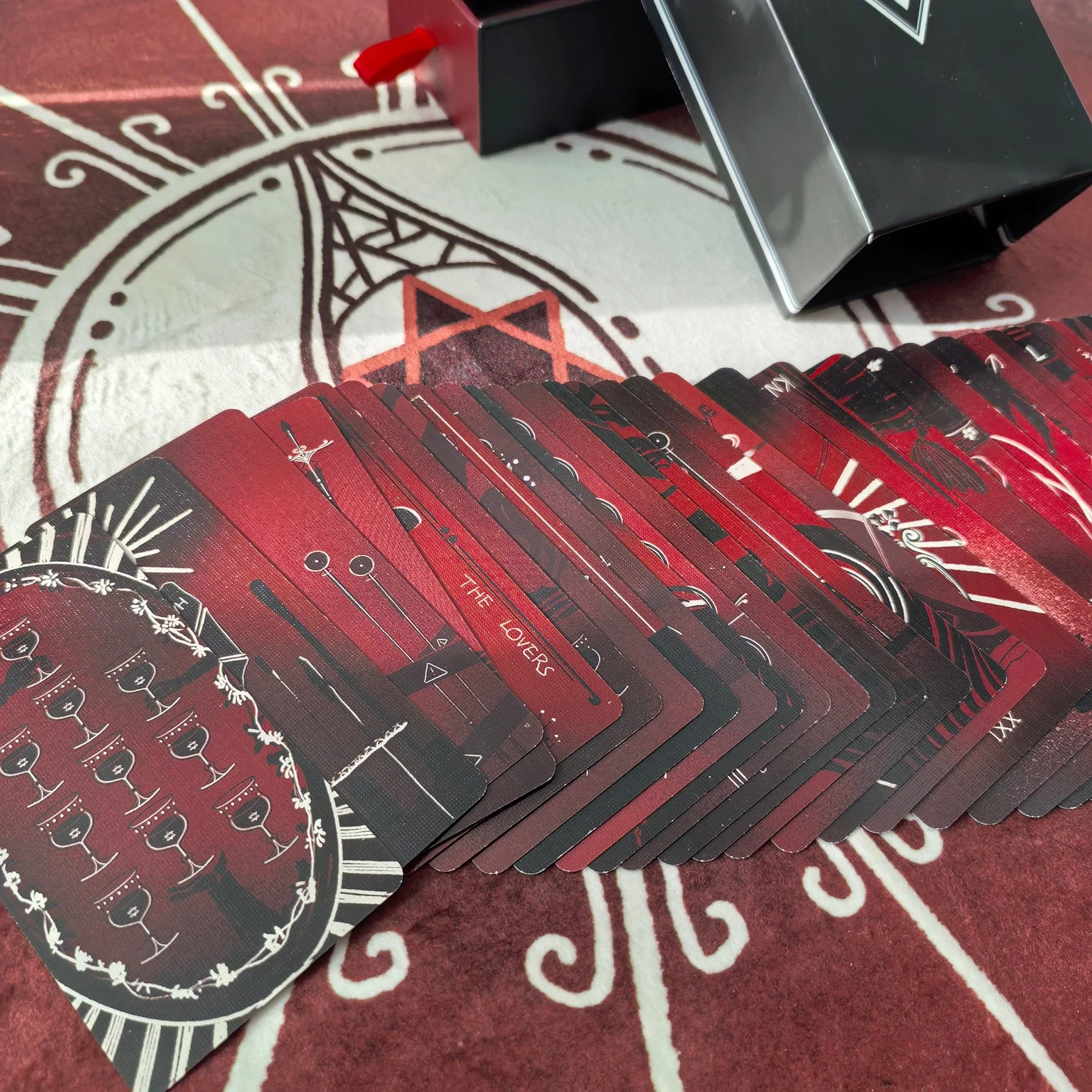 Dirty Red Tarot - Image 14