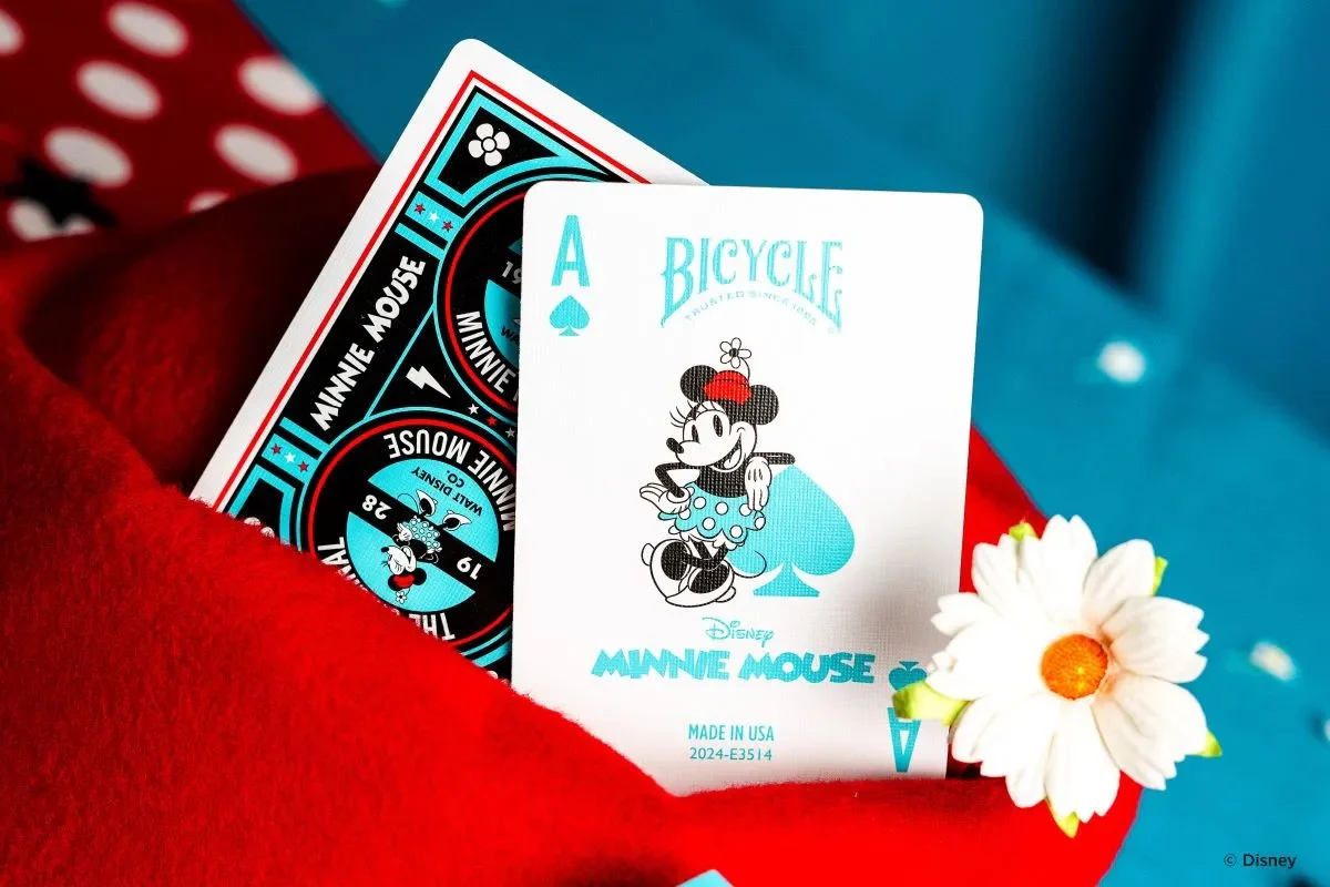 Disney Classic Minnie Mouse Playing Cards by Bicycle – Timeless Charm - Image 4