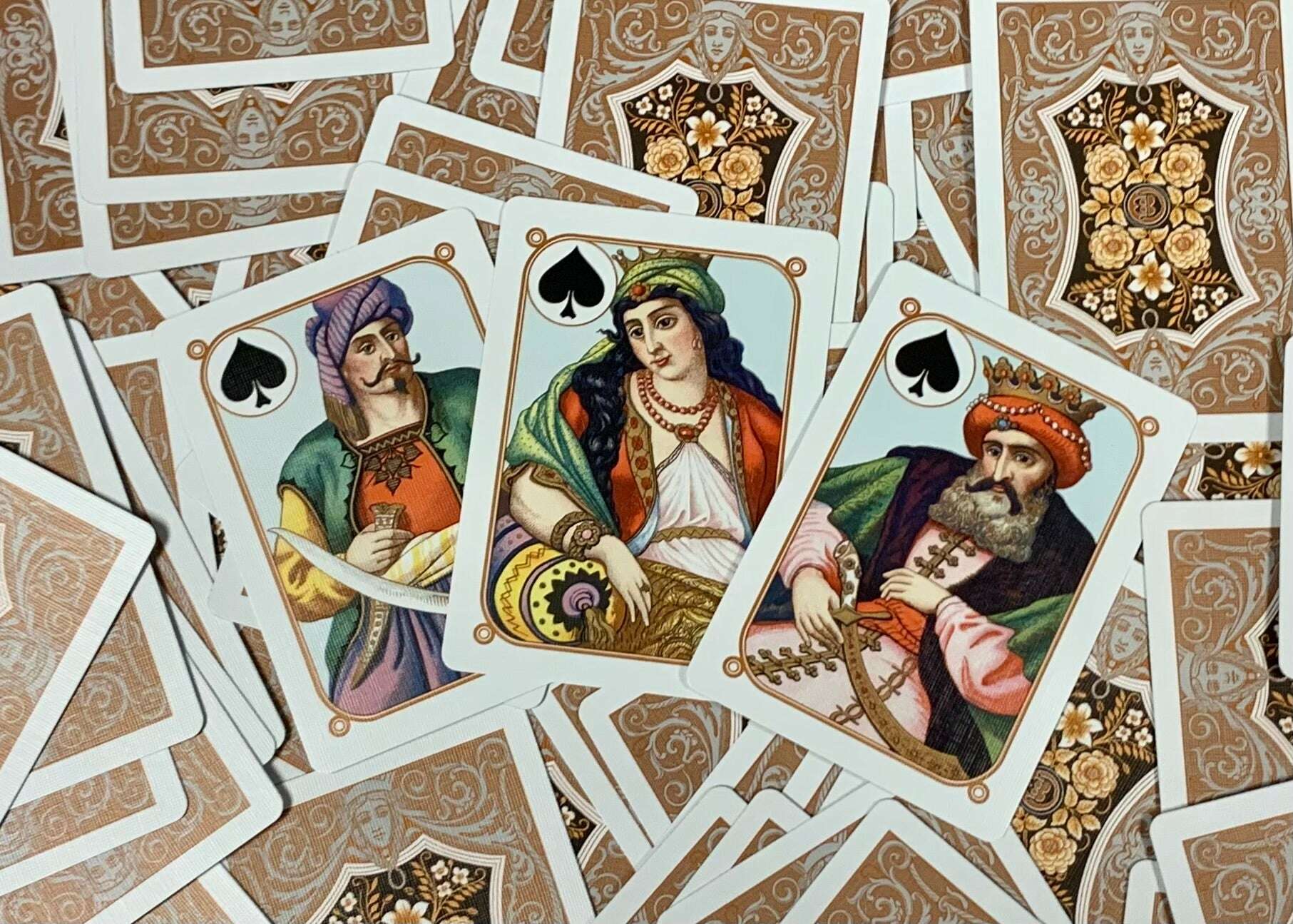 Four Continents Copper Playing Cards USPCC - Image 5
