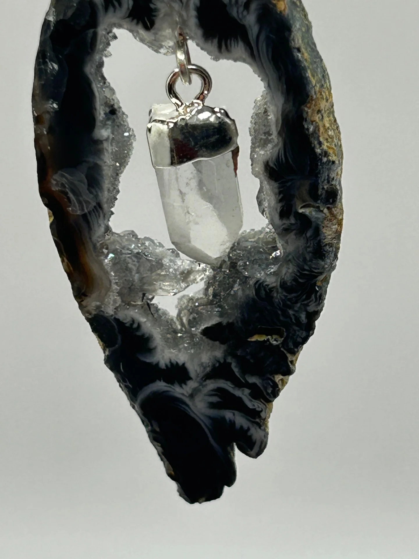 Geode Agate Necklace with Clear Quartz - Image 3