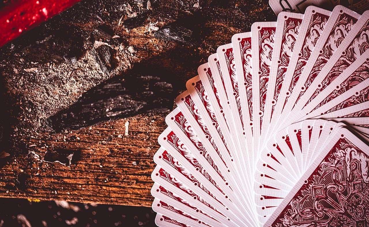 Hellions Red Playing Cards Cartamundi - Image 5