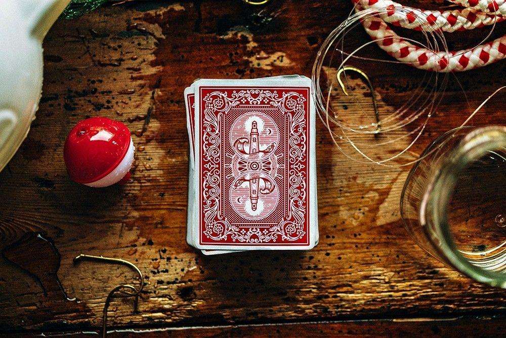 Keeper v2 Red Marked Playing Cards Cartamundi - Image 4