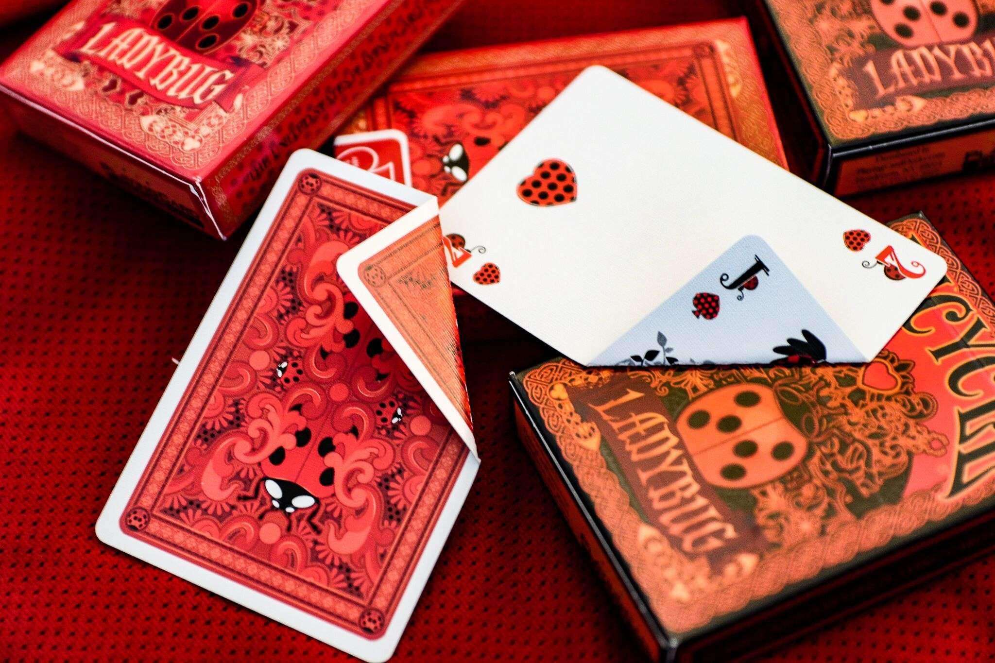 Ladybug Bicycle Gilded Playing Cards - Image 17