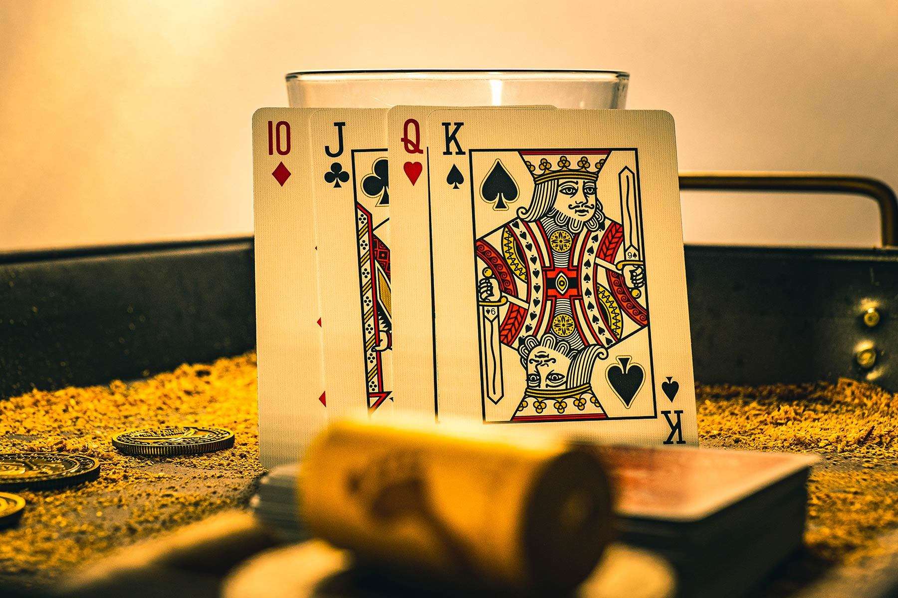 Masters Legacy Red Bicycle Playing Cards - Image 4