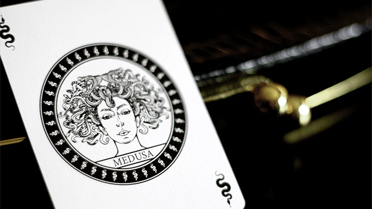 Medusa Marked Playing Cards Cartamundi - Image 4