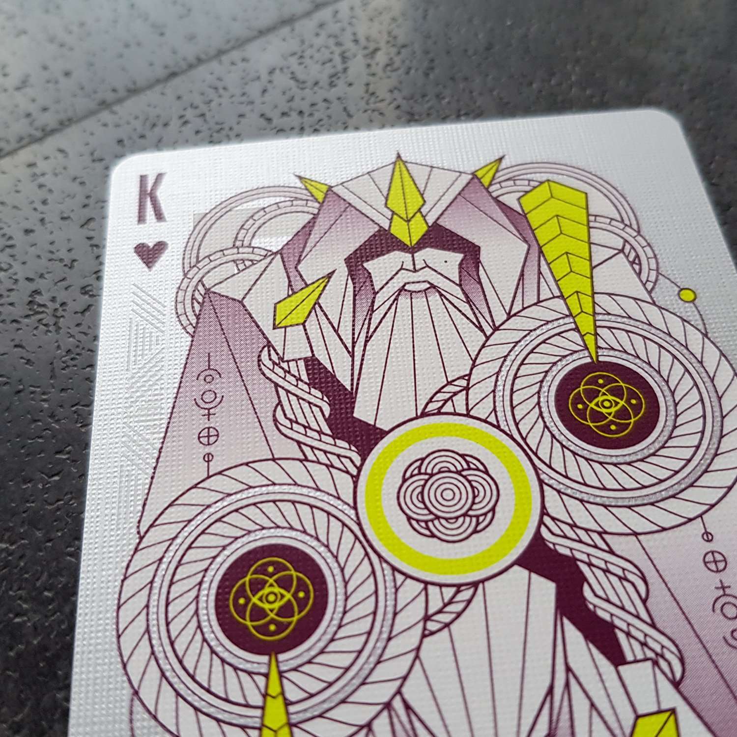 Monolith White Playing Cards USPCC - Image 3