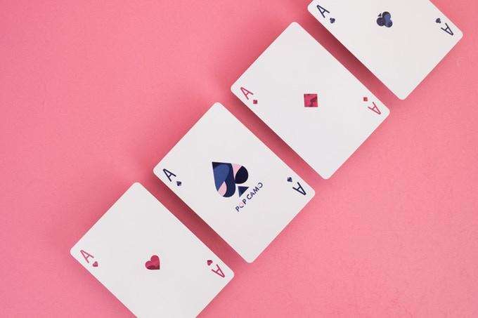 POP CAMO Pink Gilded Playing Cards USPCC - Image 3