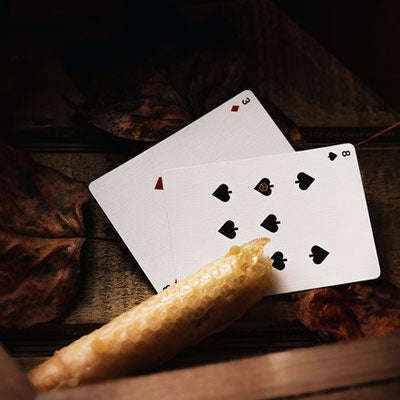 Queen Bee Reloads (No Box) Playing Cards Cartamundi - Image 4