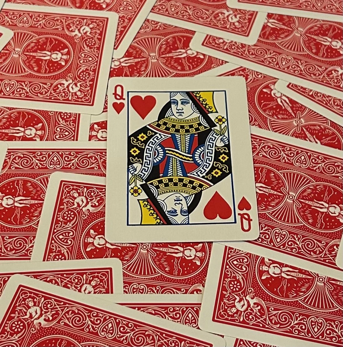 Red One-Way Forcing Deck - Queen of Hearts
