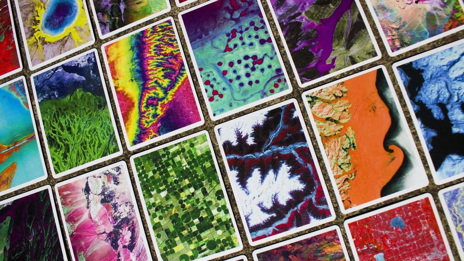 Satellite Playing Cards USPCC - Image 12