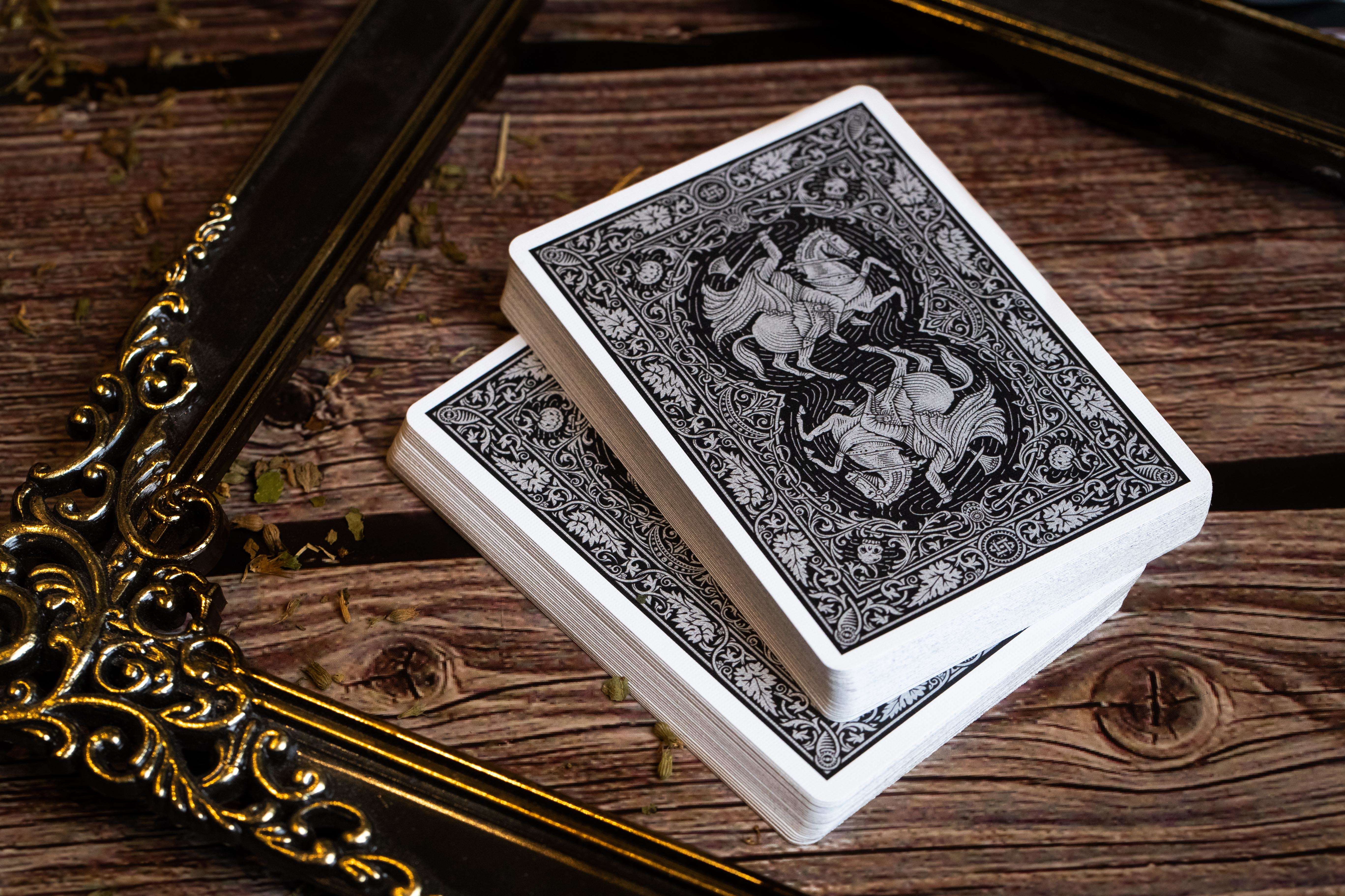 Sleepy Hollow v2 Playing Cards USPCC - Image 2