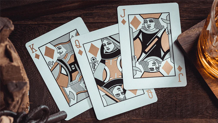 Smoke & Mirrors v8 Gold Playing Cards USPCC - Image 5