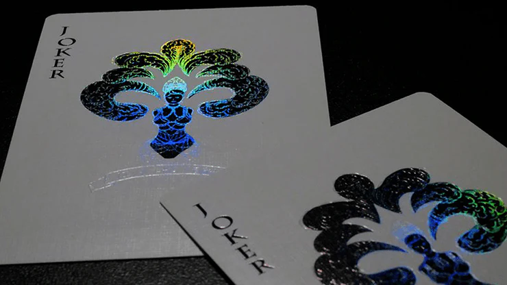 Vegas Diffractor Gold (Metal Case) Playing Cards - Image 3